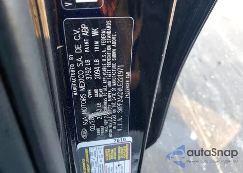 2020 Kia Forte Fe z USA, uszkodzony, nr VIN 3KPF24ADXLE221971